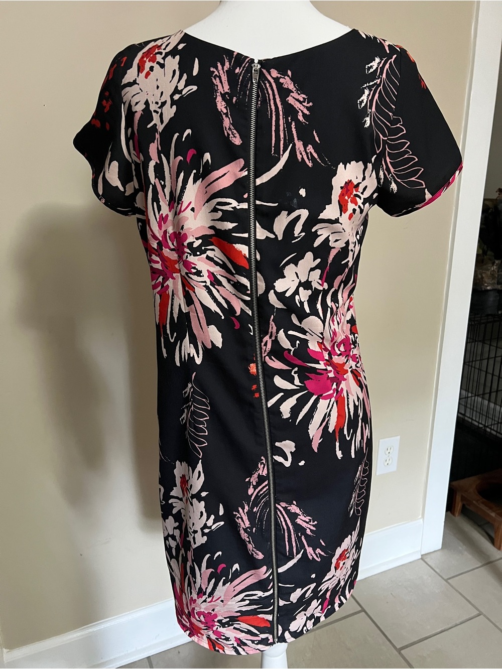 Yumi Kim Black Dress with Pink & Red Floral Print - Picture 2 of 4